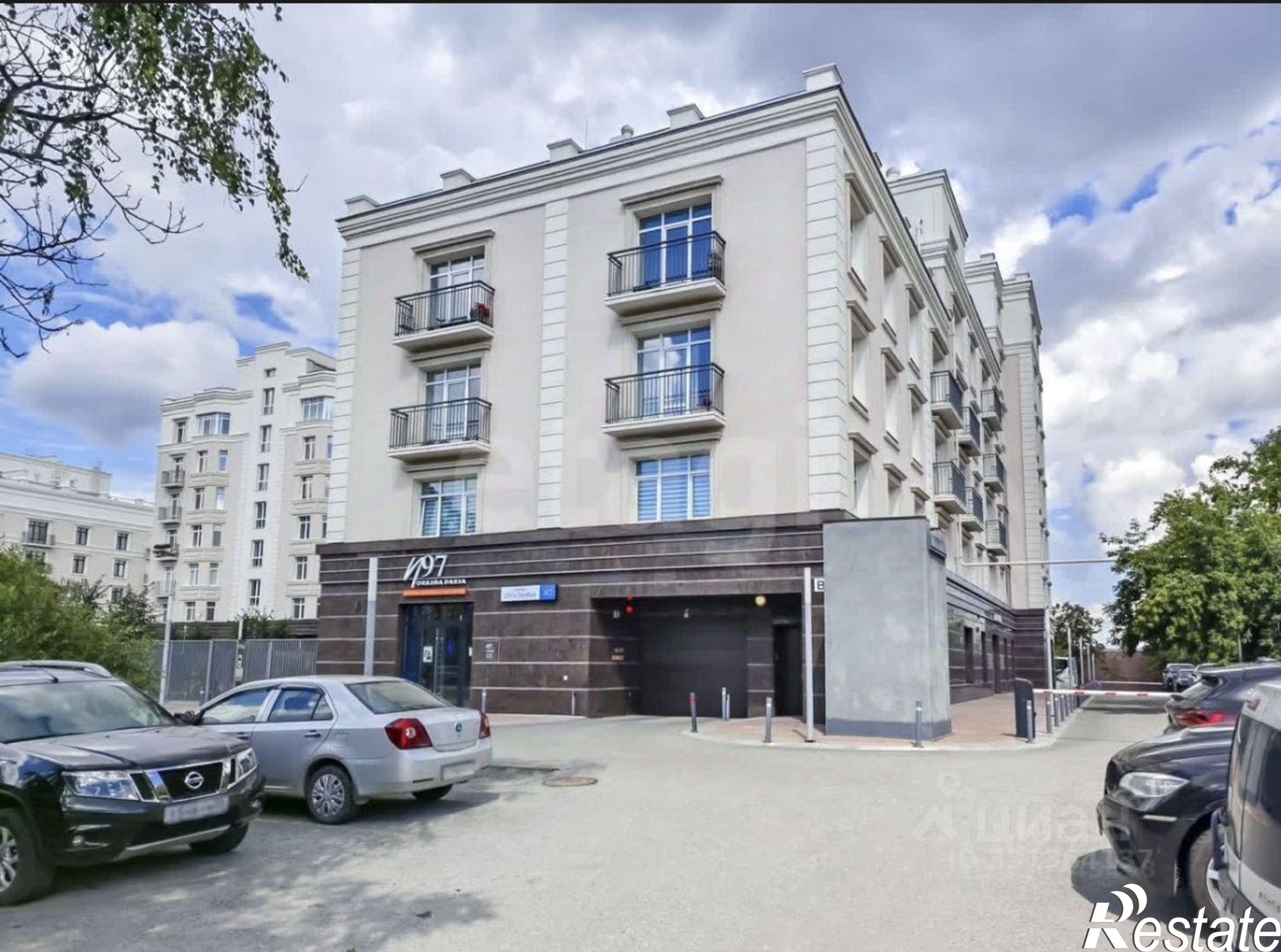 Купить гараж, место в паркинге за 2 050 000 рублей на улица 25 Октября, 40