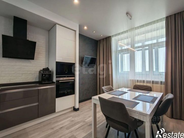 3-комн квартира улица Малыгина, 90,  д. 90