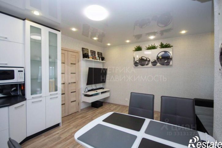 3-комн квартира ул Елизарова, 8,  д. 8