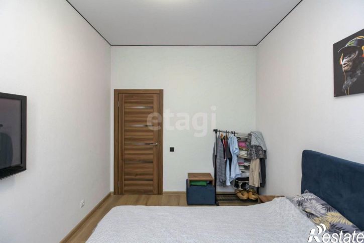 2-комн квартира ул Сергея Свиридова, 5,  д. 5