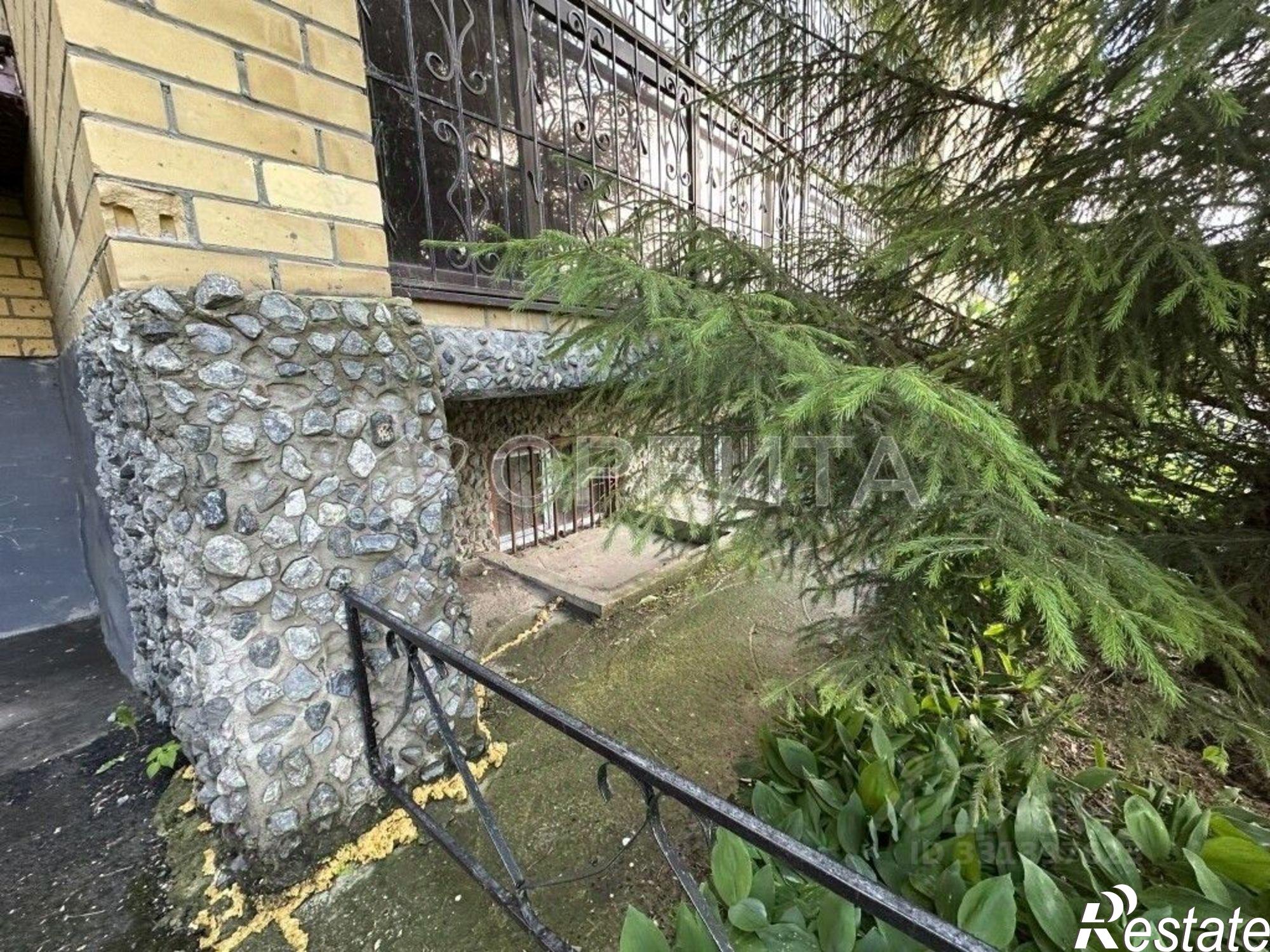 Купить торговое помещение за 5 956 770 рублей на ул Максима Горького, 10 1