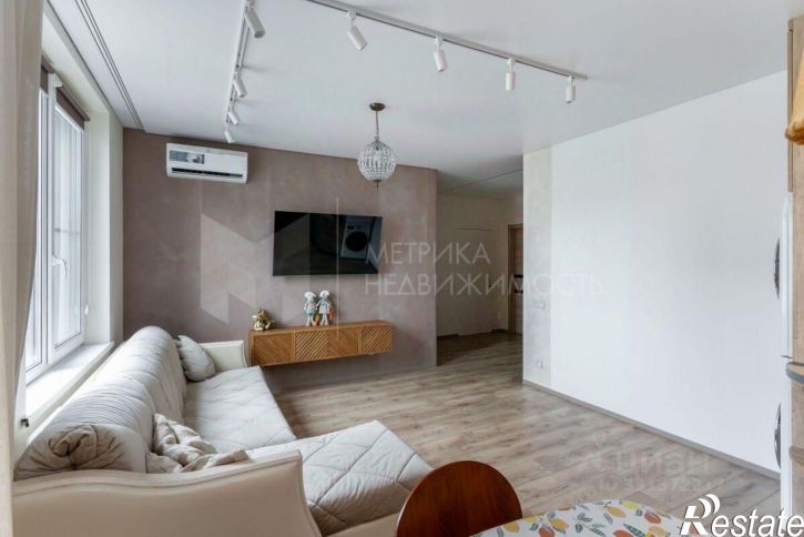 2-комн квартира улица Фармана Салманова, 12,  д. 12