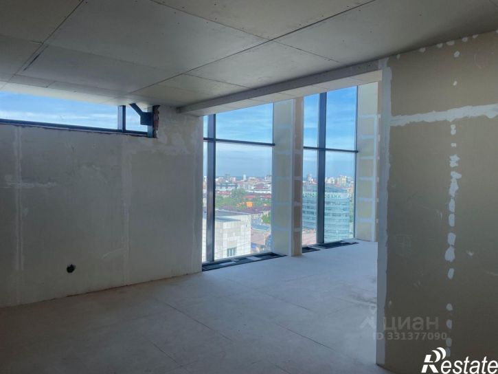 4-комн квартира улица Республики, 86/2,  д. 86/2
