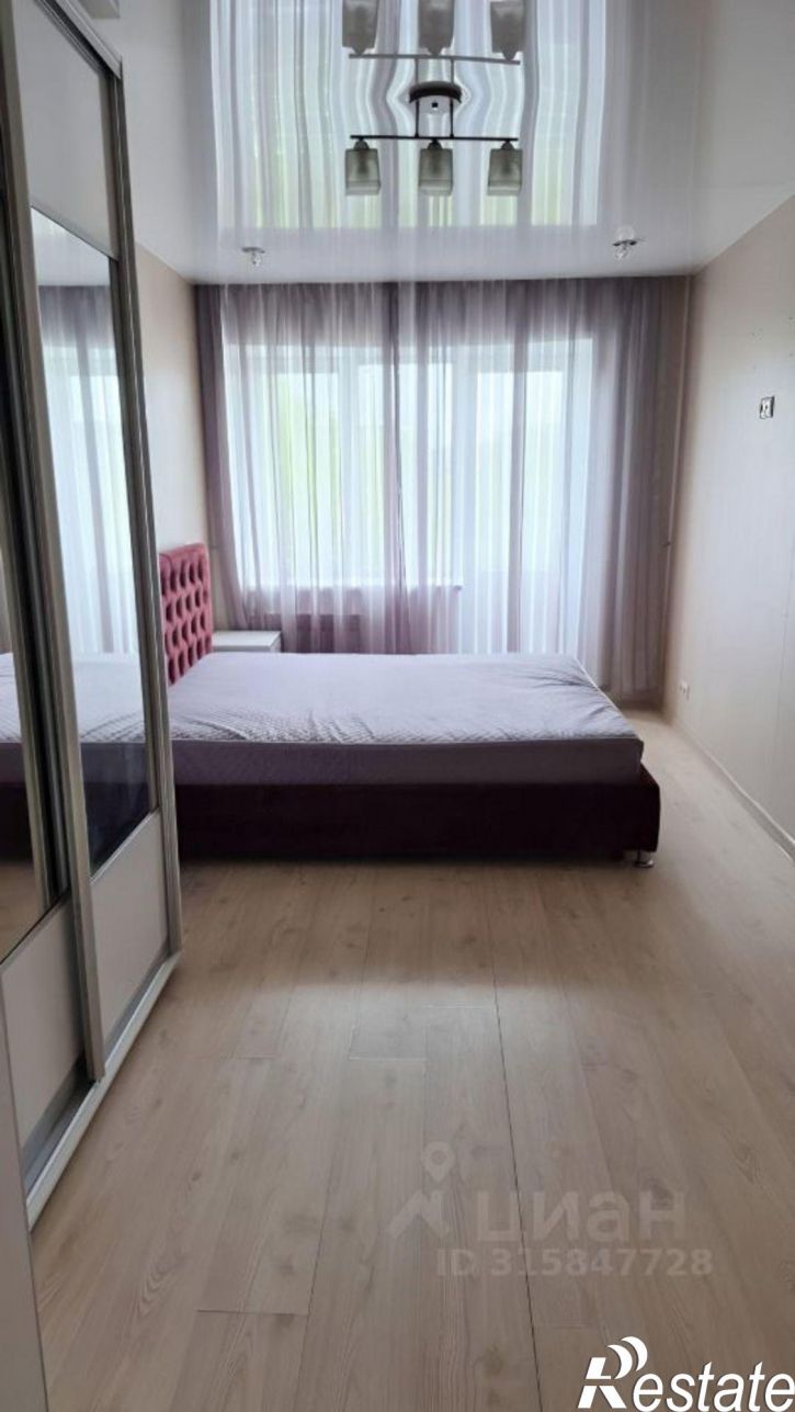 3-комн квартира улица Мельникайте, 101,  д. 101