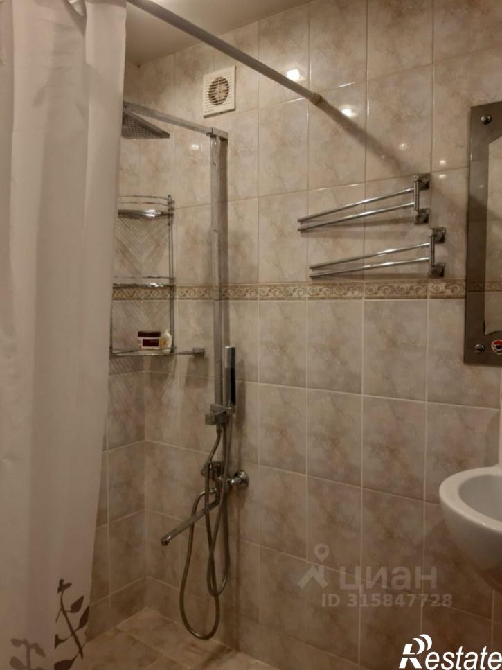 3-комн квартира улица Мельникайте, 101,  д. 101