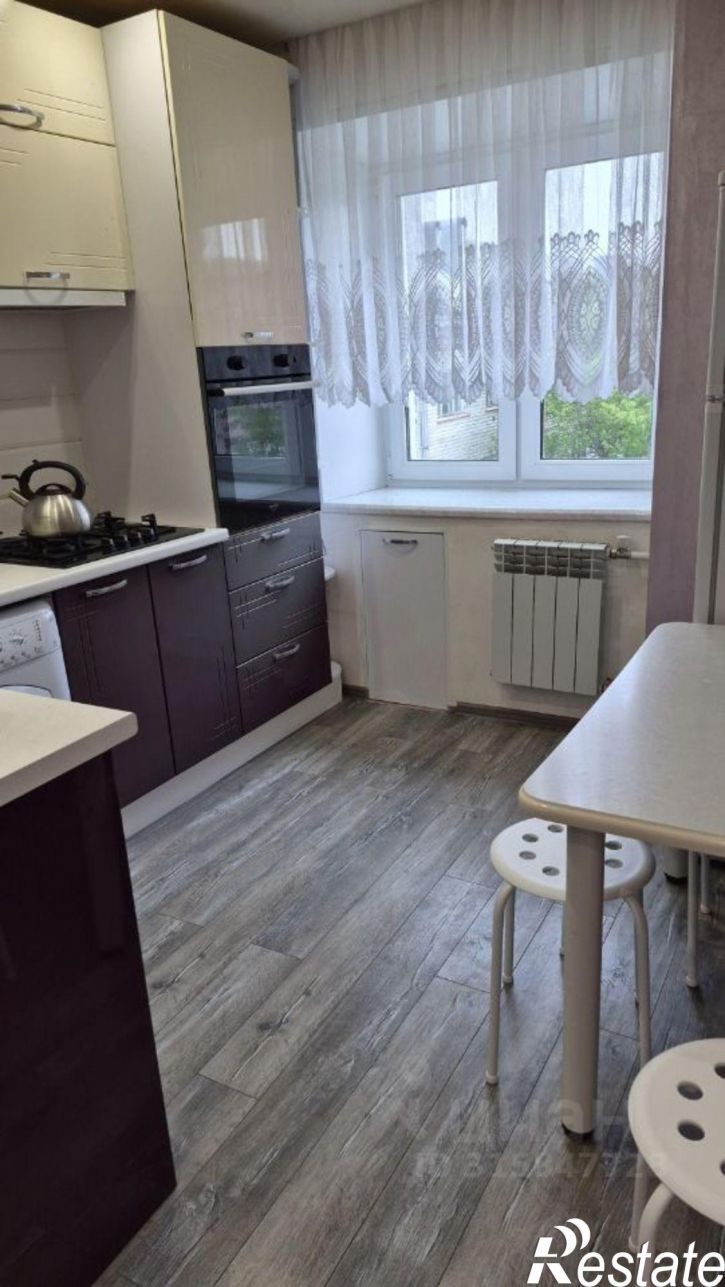 3-комн квартира улица Мельникайте, 101,  д. 101