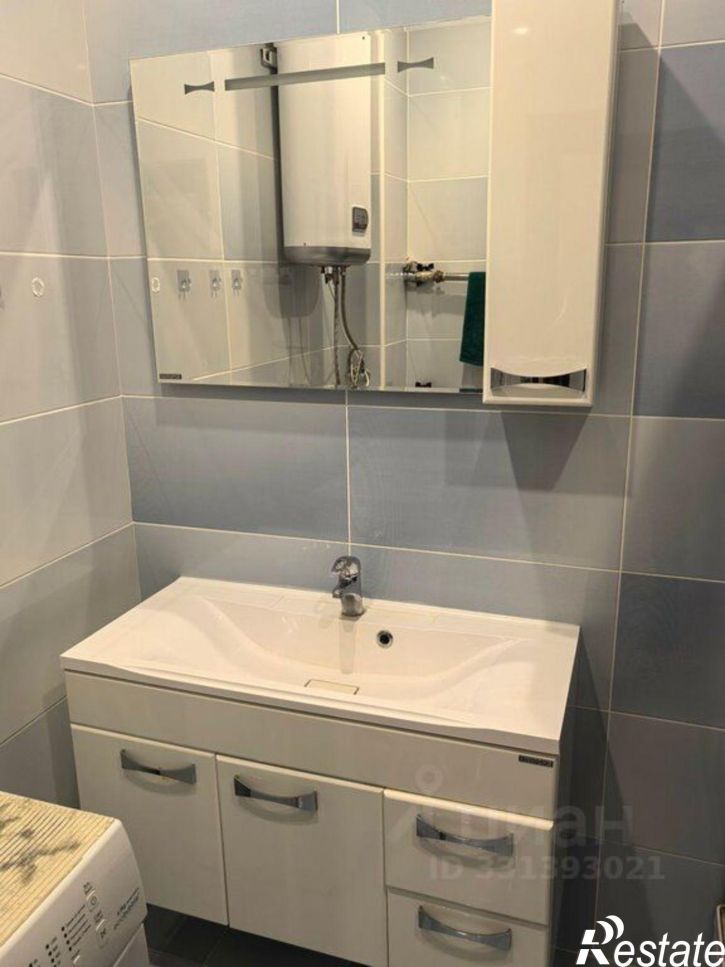 2-комн квартира улица Циолковского, 11,  д. 11