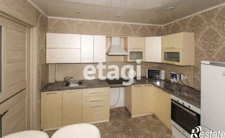 2-комн квартира ул Декабристов, 152,  д. 152