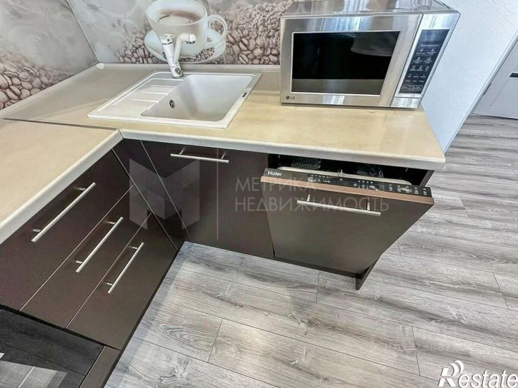 2-комн квартира улица Павла Никольского, 10 к1,  д. 10 к1