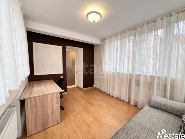 2-комн квартира ул Валерии Гнаровской, 10 3,  д. 10 3,  к. 3