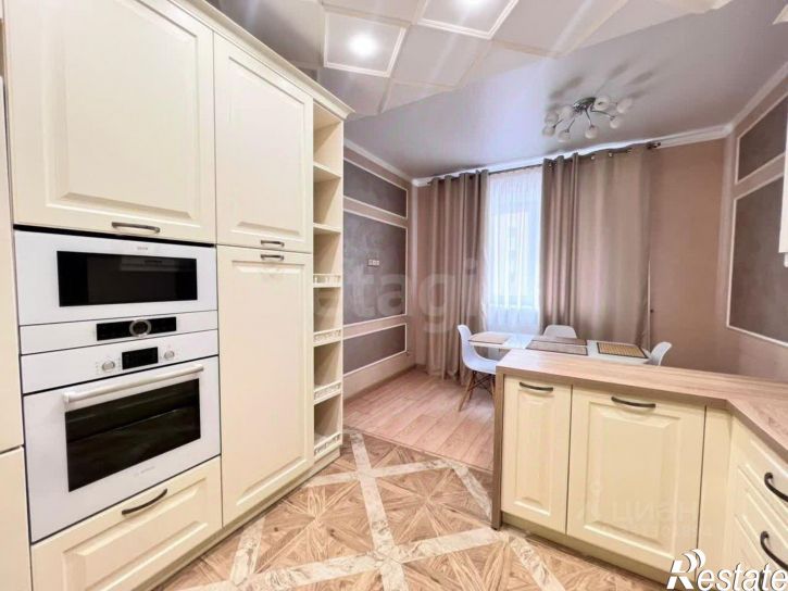 2-комн квартира ул Валерии Гнаровской, 10 3,  д. 10 3,  к. 3