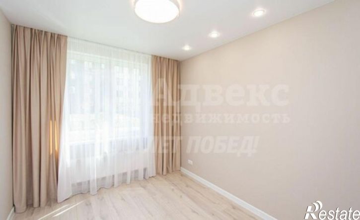1-комн квартира улица Александра Звягина, 5,  д. 5