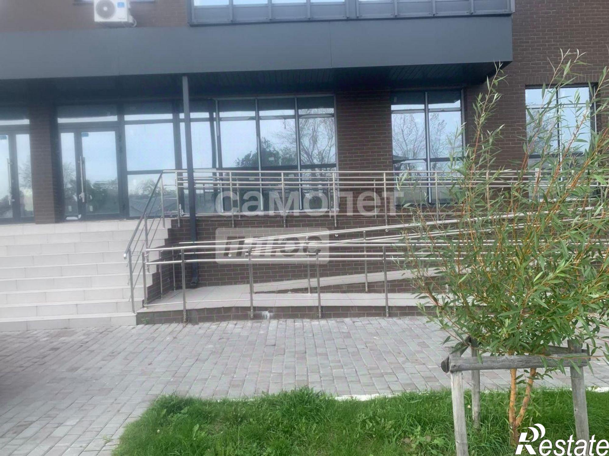 Сдать торговое помещение за 352 500 рублей на ул Тальниковая, 1