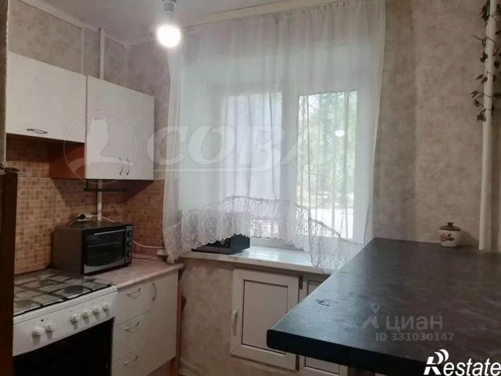 2-комн квартира улица 50 лет Октября, 37А,  д. 37А
