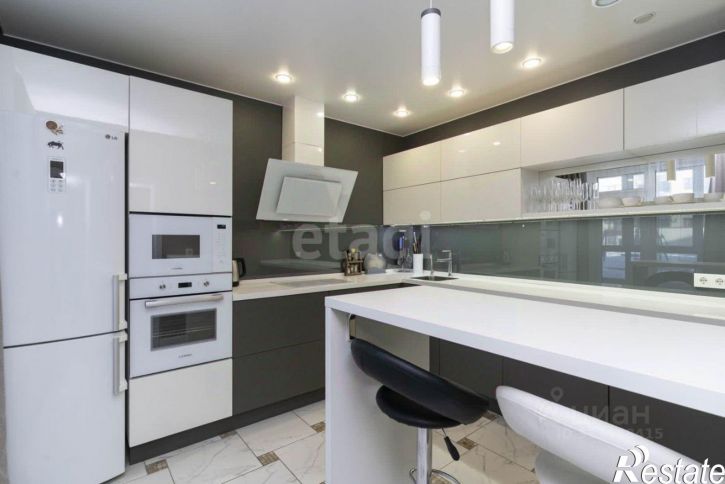 3-комн квартира ул Федюнинского, 30/3,  д. 30/3