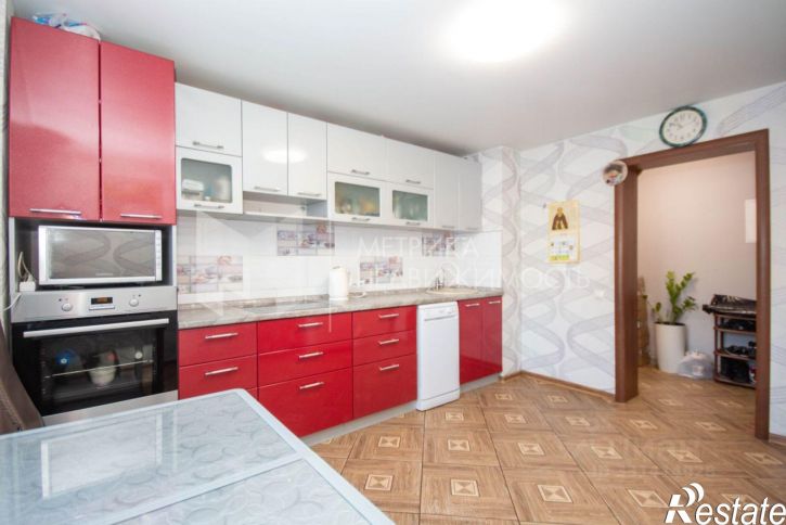 3-комн квартира улица Малышева, 24,  д. 24