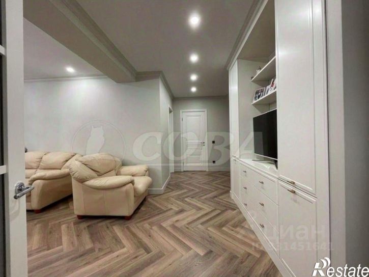 3-комн квартира улица Николая Семёнова, 19 к1,  д. 19 к1