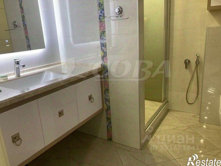 3-комн квартира улица Николая Семёнова, 19 к1,  д. 19 к1