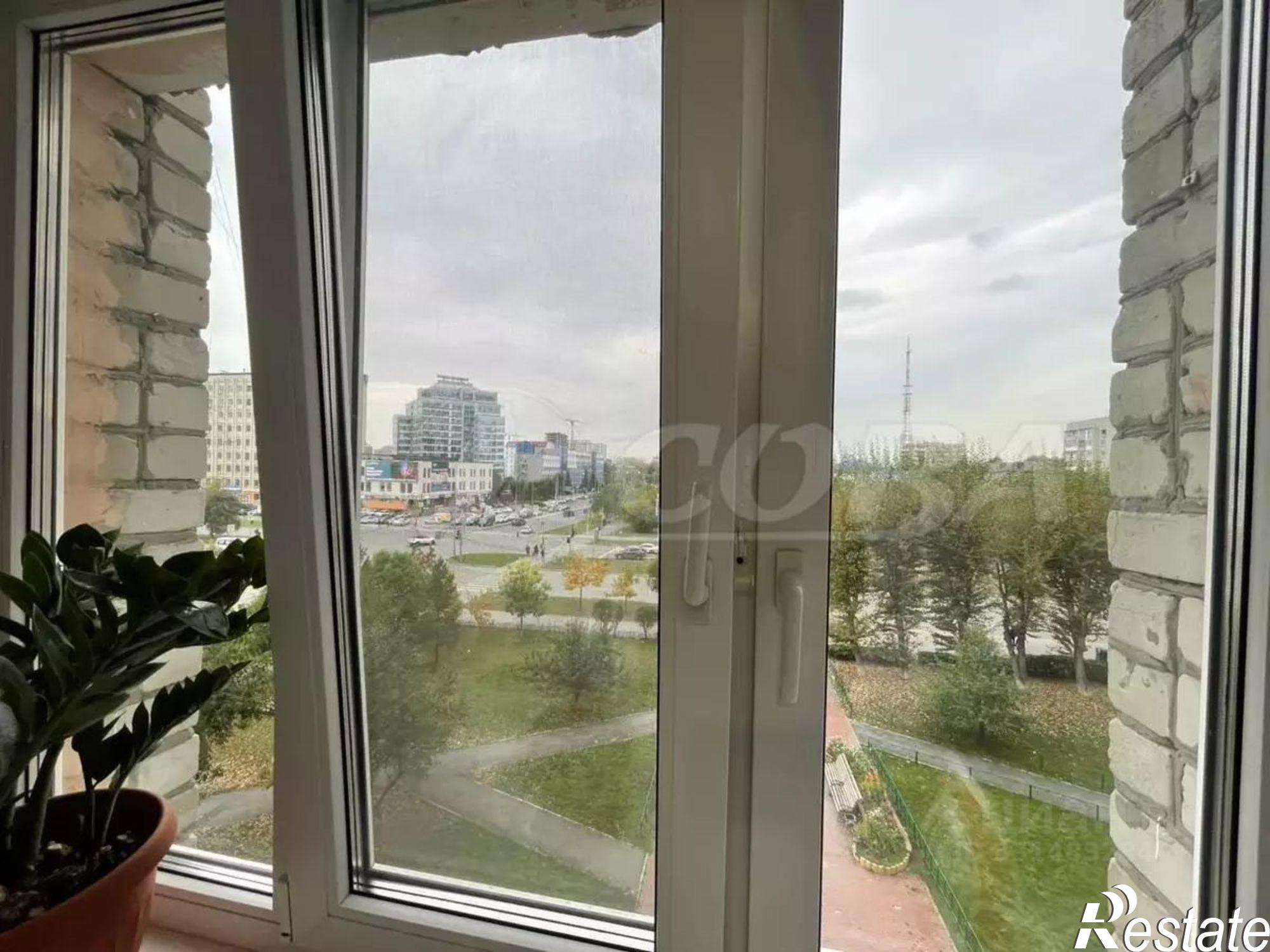 Купить комнату за 1 999 000 рублей на ул 50 лет Октября, 63а