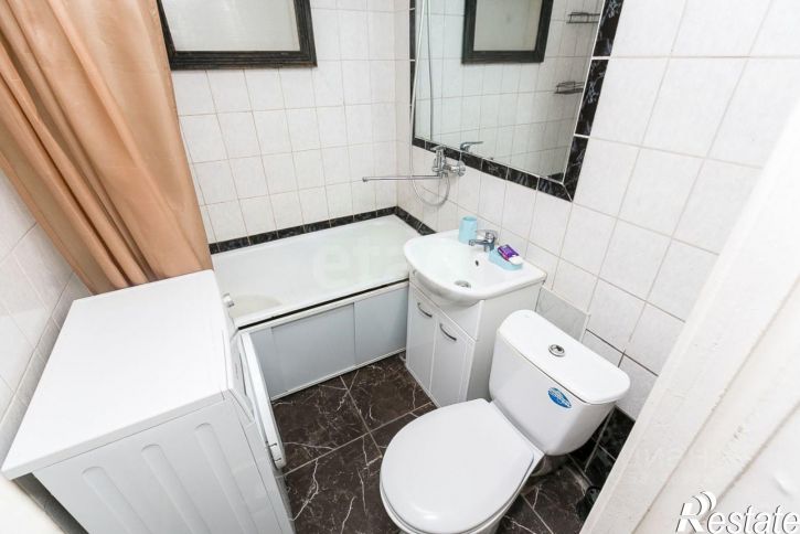 2-комн квартира улица Луначарского, 9,  д. 9