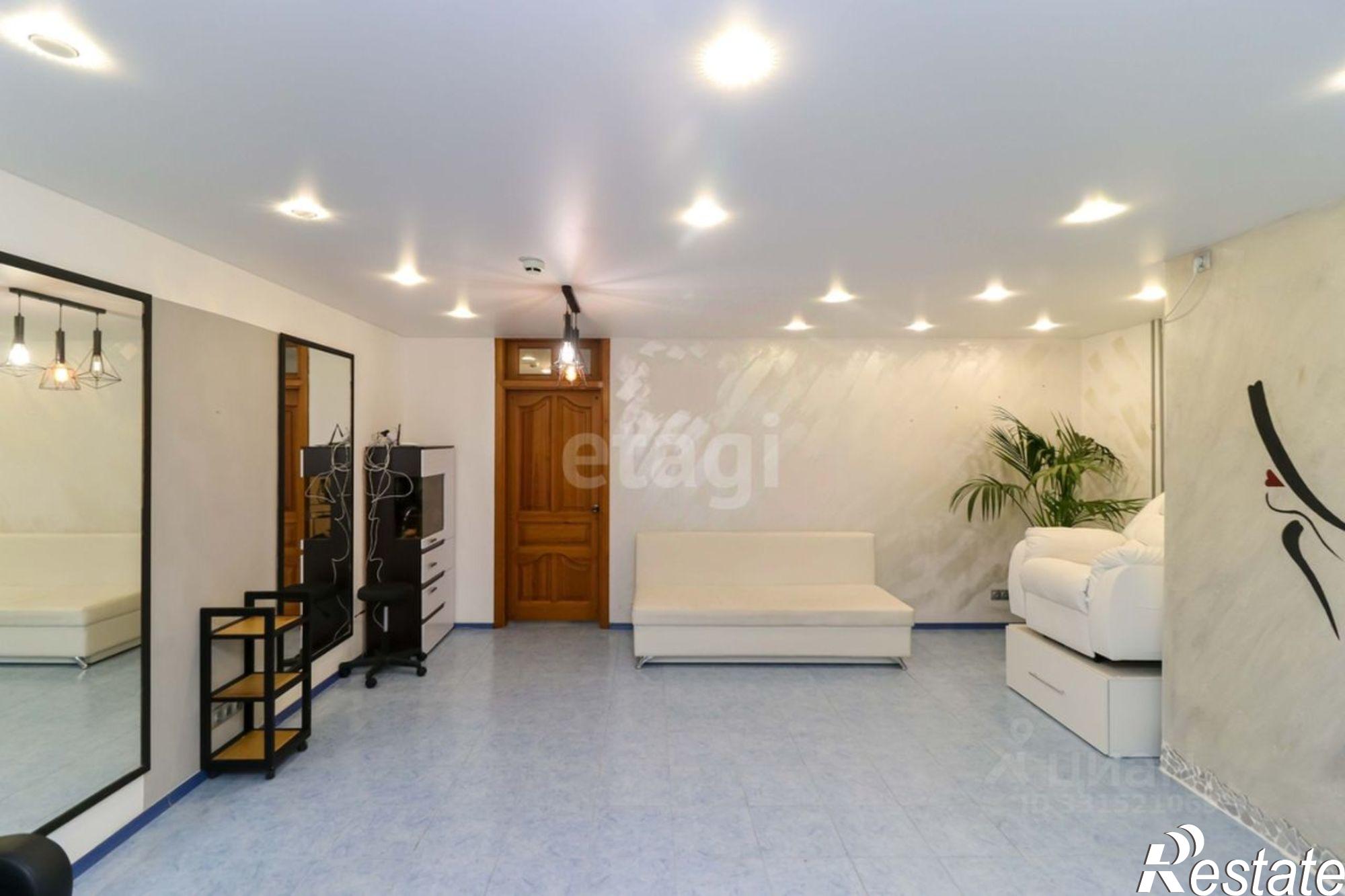 Купить офис, помещение под офис за 6 054 350 рублей на ул Паровозная, 9