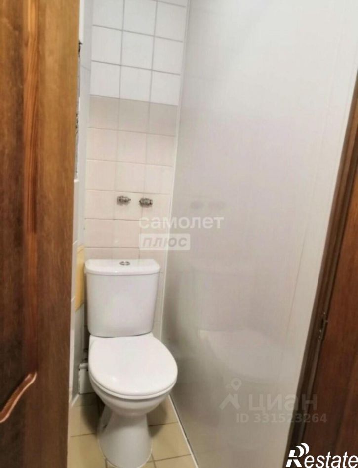 2-комн квартира улица Ивана Крылова, 21Г,  д. 21Г