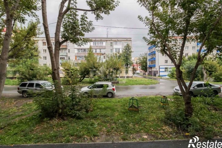 1-комн квартира улица Коммунаров, 4,  д. 4