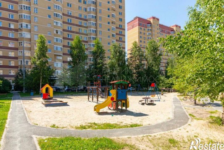 3-комн квартира улица Николая Ростовцева, 20,  д. 20