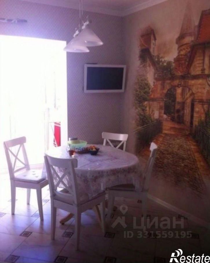 3-комн квартира улица Мельникайте, 81,  д. 81