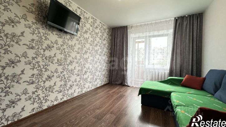2-комн квартира улица Николая Чаплина, 125,  д. 125