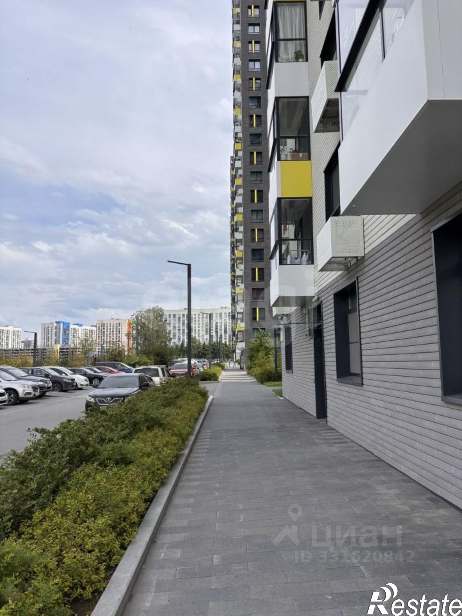 Купить торговое помещение за 14 500 000 рублей на Полевая улица, 117 к5
