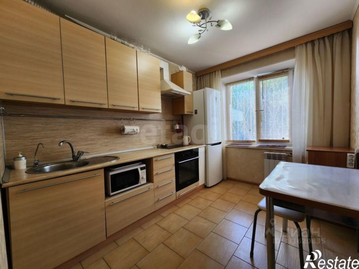 3-комн квартира Широтная улица, 21,  д. 21