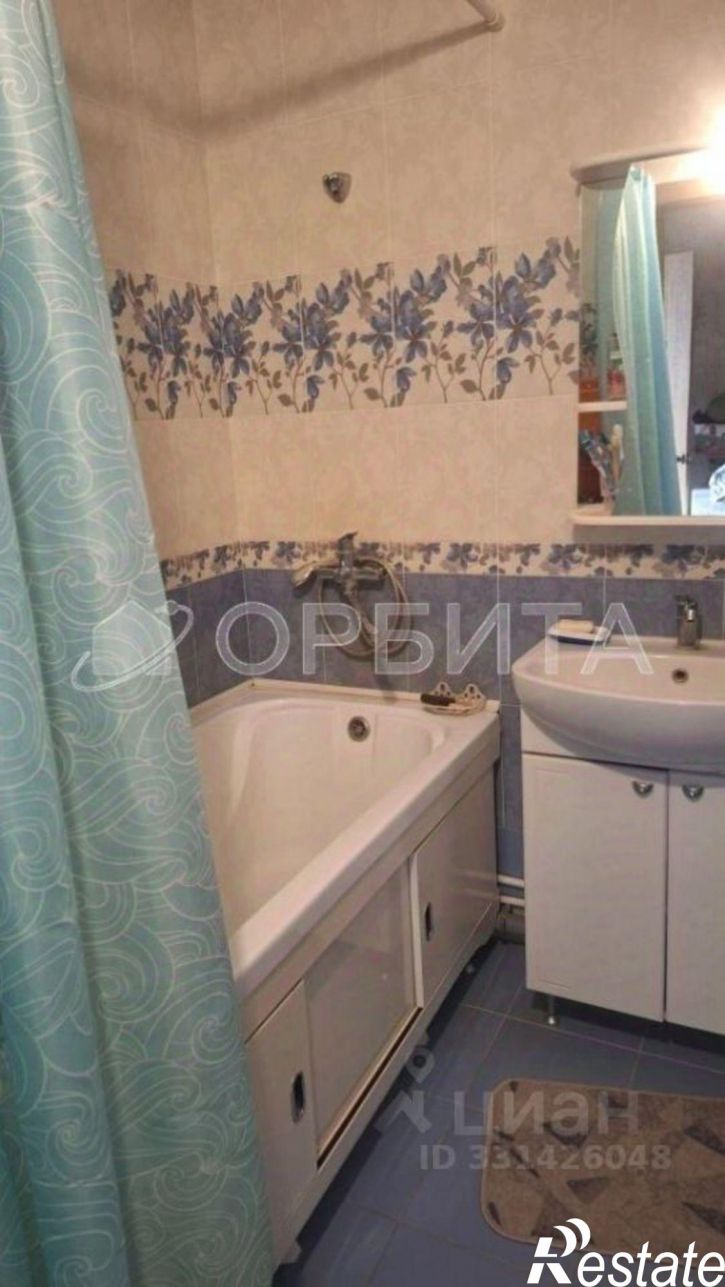 2-комн квартира улица Избышева, 8,  д. 8