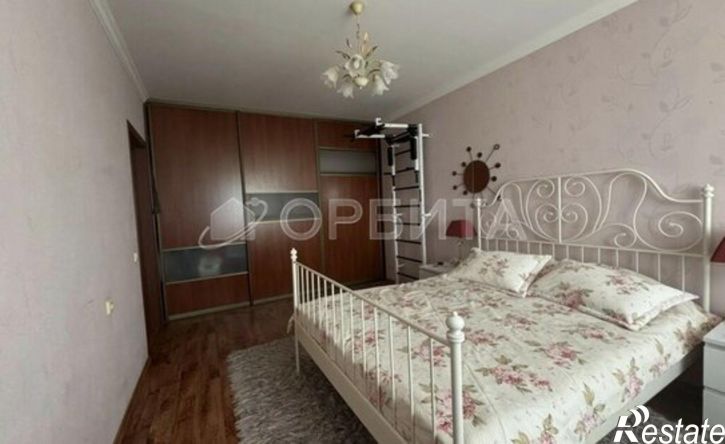 2-комн квартира ул Максима Горького, 83,  д. 83
