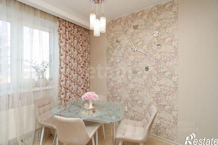 2-комн квартира ул Бакинских Комиссаров, 3,  д. 3
