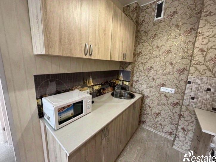 1-комн квартира ул Бакинских Комиссаров, 1,  д. 1