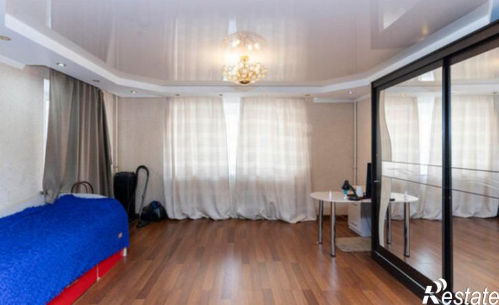 3-комн квартира ул Станислава Карнацевича, 12,  д. 12