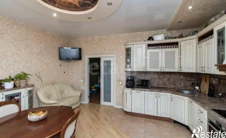 3-комн квартира ул Мельникайте, 94 1,  д. 94 1,  к. 1