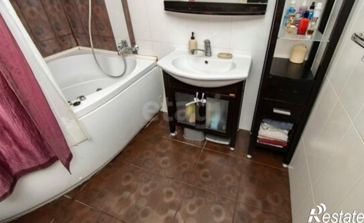 3-комн квартира ул Мельникайте, 94 1,  д. 94 1,  к. 1