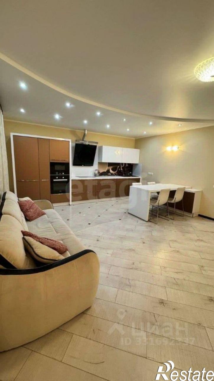 3-комн квартира ул Домостроителей, 34,  д. 34