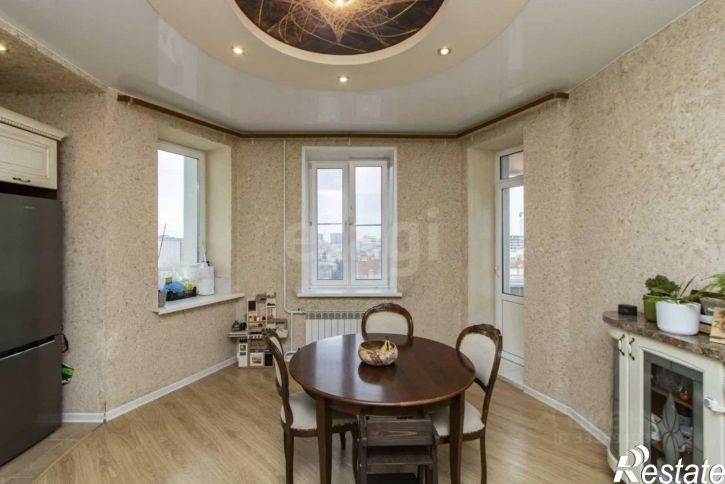 3-комн квартира ул Мельникайте, 94 1,  д. 94 1,  к. 1