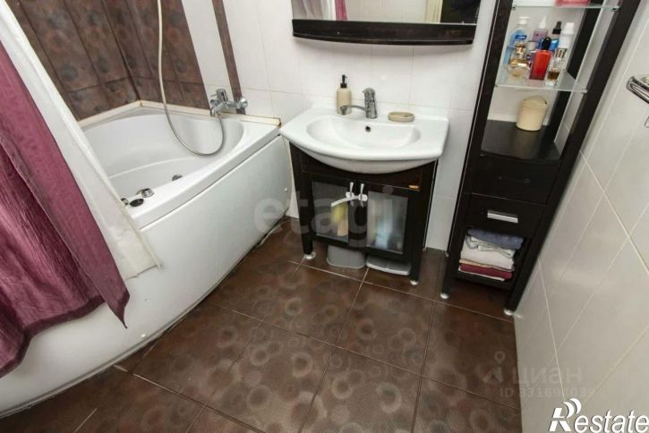 3-комн квартира ул Мельникайте, 94 1,  д. 94 1,  к. 1