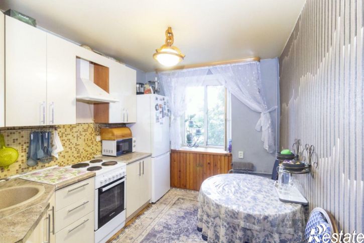 4-комн квартира ул Федюнинского, 7а,  д. 7а