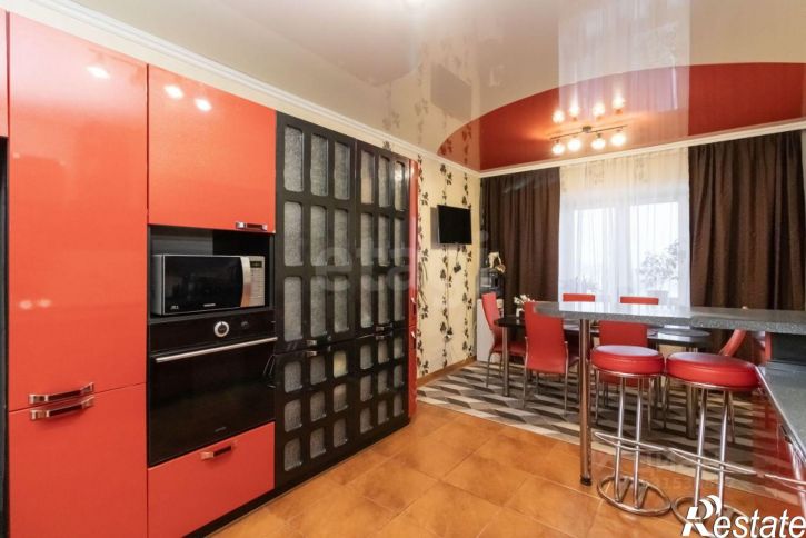 4-комн квартира ул Софьи Ковалевской, 6,  д. 6
