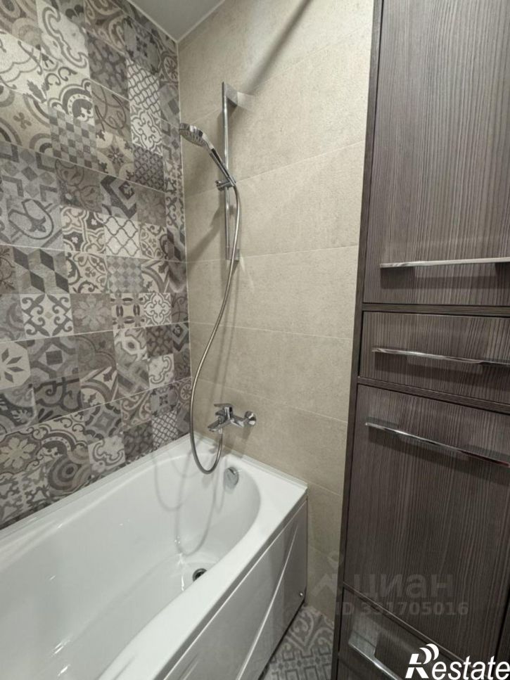 3-комн квартира Заречный пр-д, 14,  д. 14