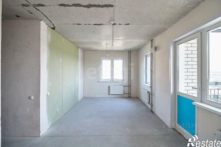2-комн квартира ул Парада Победы, 17,  д. 17
