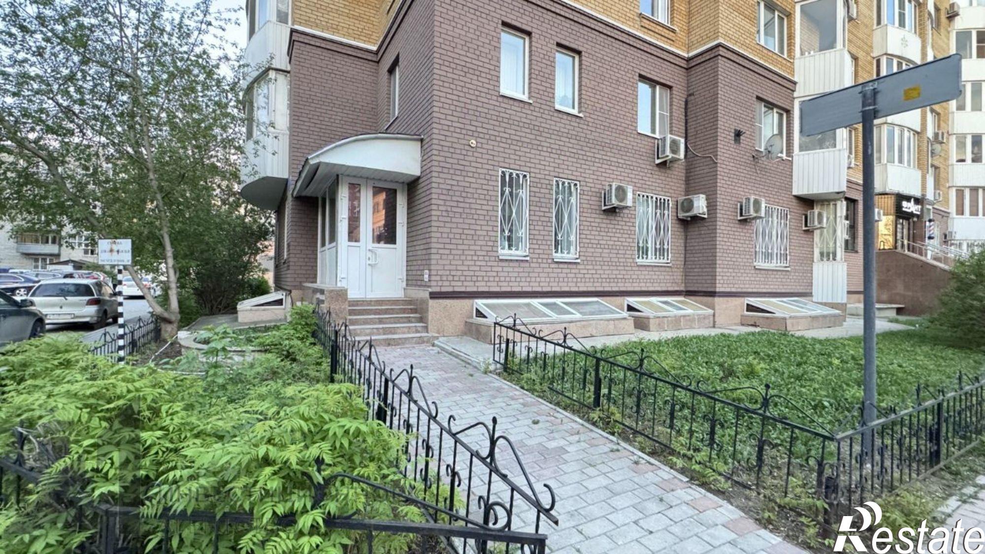Купить офис, помещение под офис за 21 943 200 рублей на ул Орджоникидзе, 11
