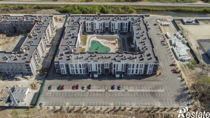 3-комн квартира ул Сергея Свиридова, 11,  д. 11