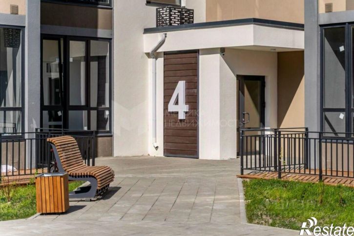 3-комн квартира ул Сергея Свиридова, 11,  д. 11