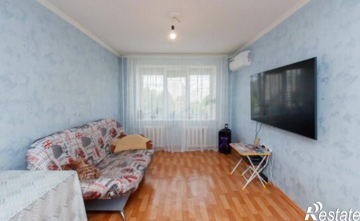 3-комн квартира ул Моторостроителей, 10,  д. 10